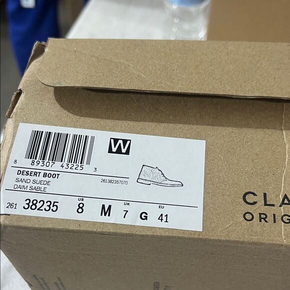 Clarks Men's Light Tan Chukka Boots - Picture 3 of 3